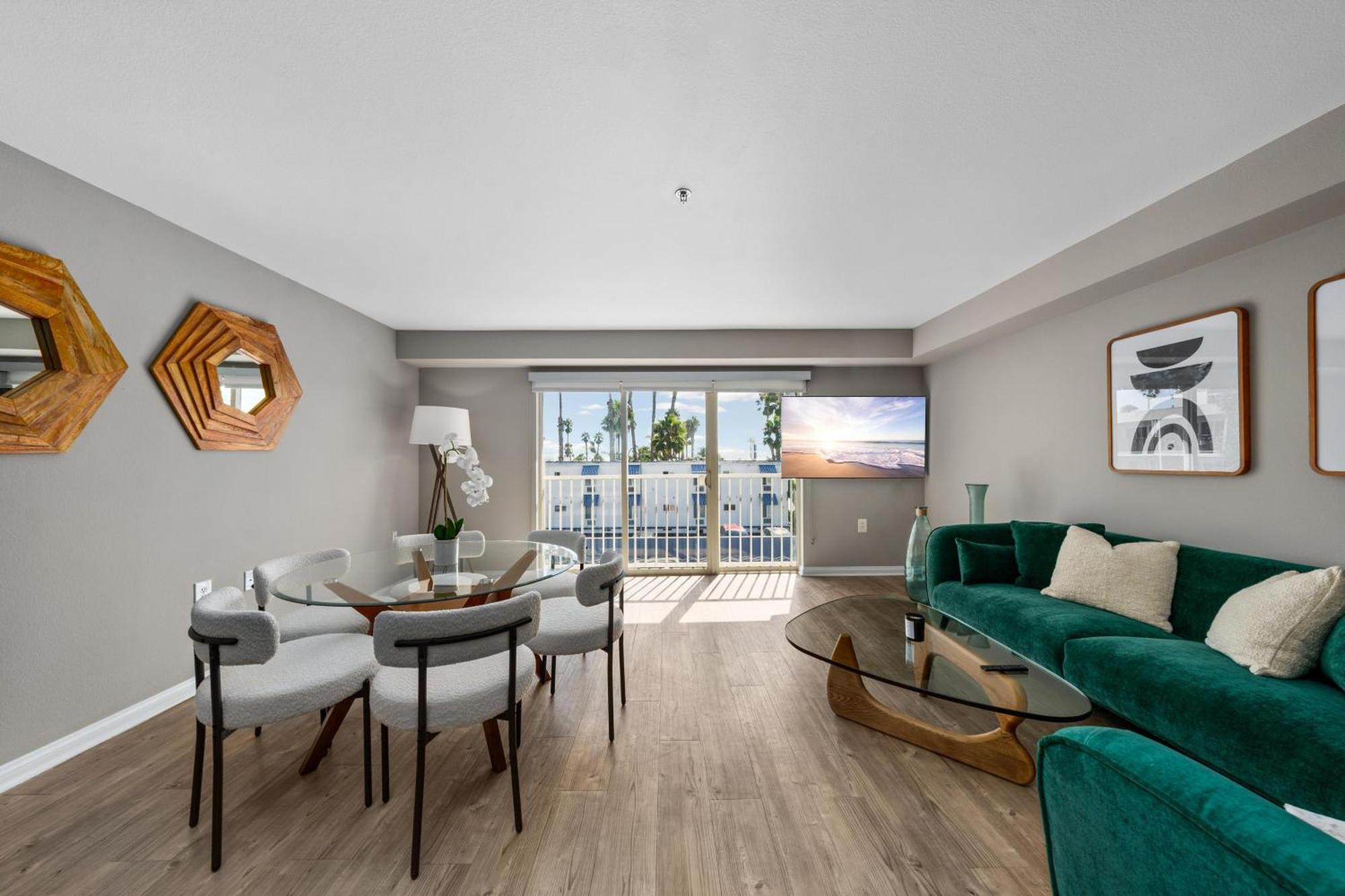 Apartment Ocean Views - Rooftop Pool 2br Santa Monica Los Angeles